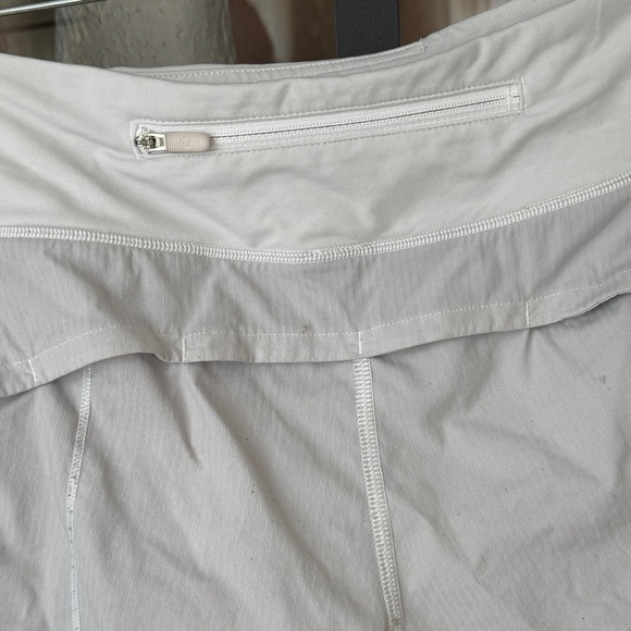 Lululemon Speed Up Shorts *2.5" White workout running adjustable low rise - Picture 7 of 12